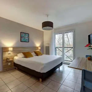 https://zenitude-hotel-residences-loree-du-parc.hotels-rhonealpes.com